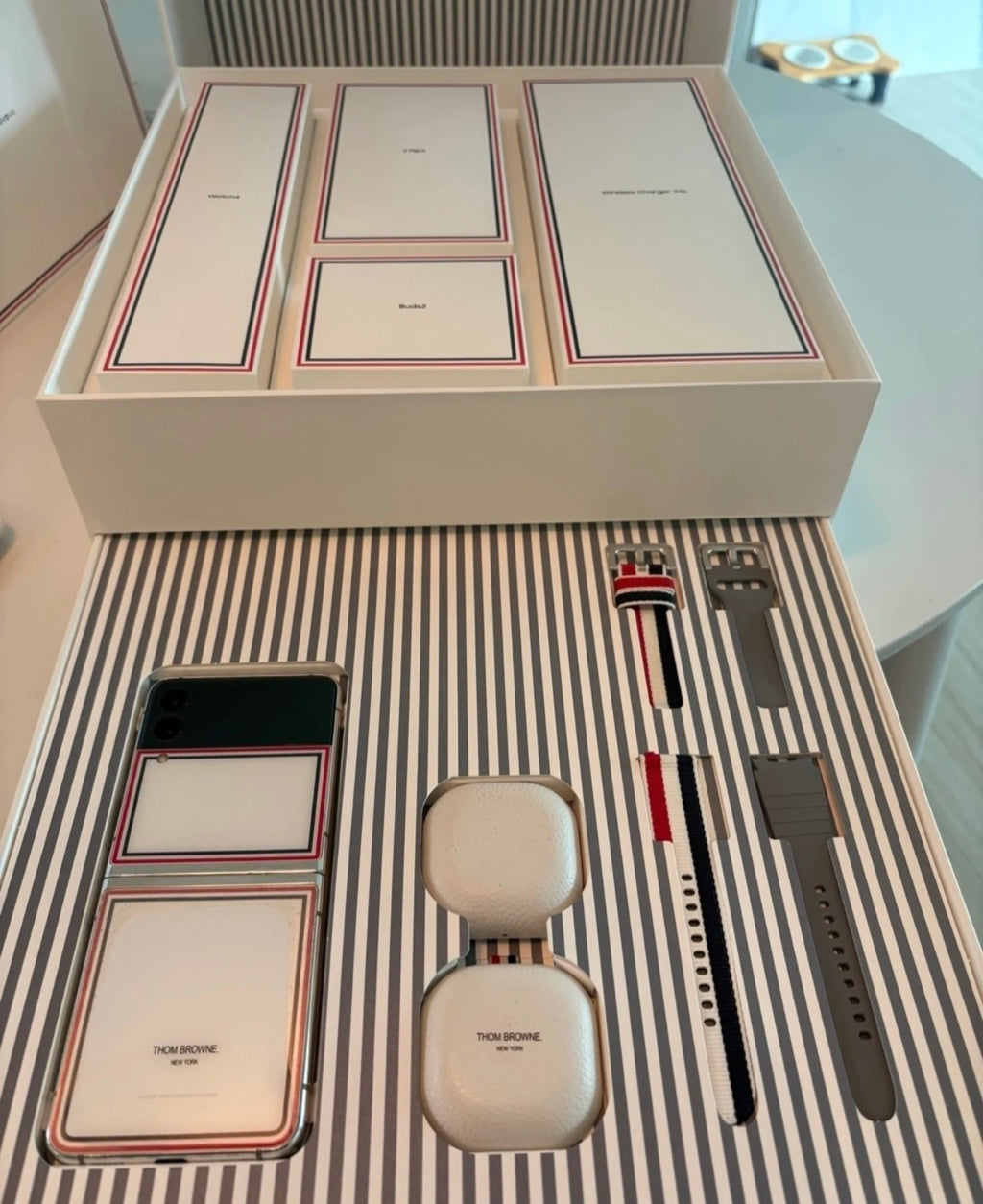 Samsung Galaxy Thom Browne Edition