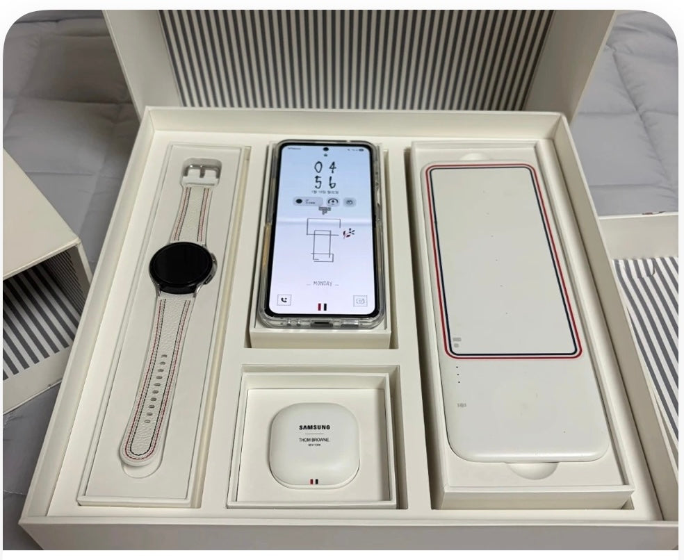 Samsung Galaxy Thom Browne Edition